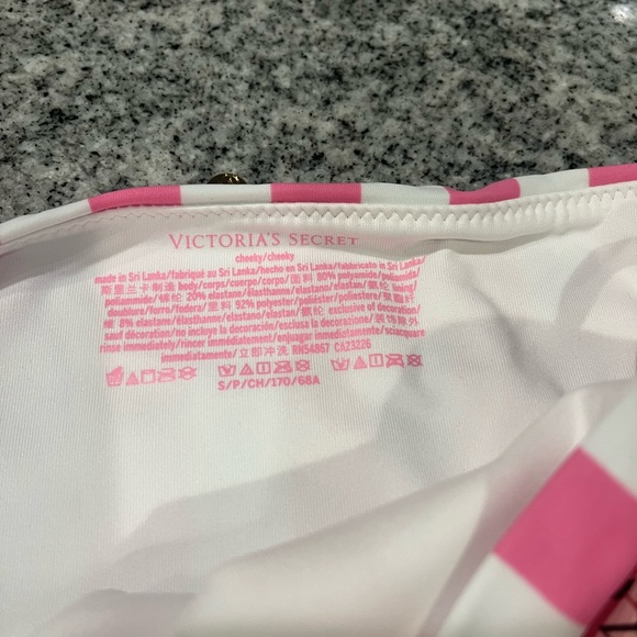 NWT VS Bikini Bottoms - Picture 3 of 5